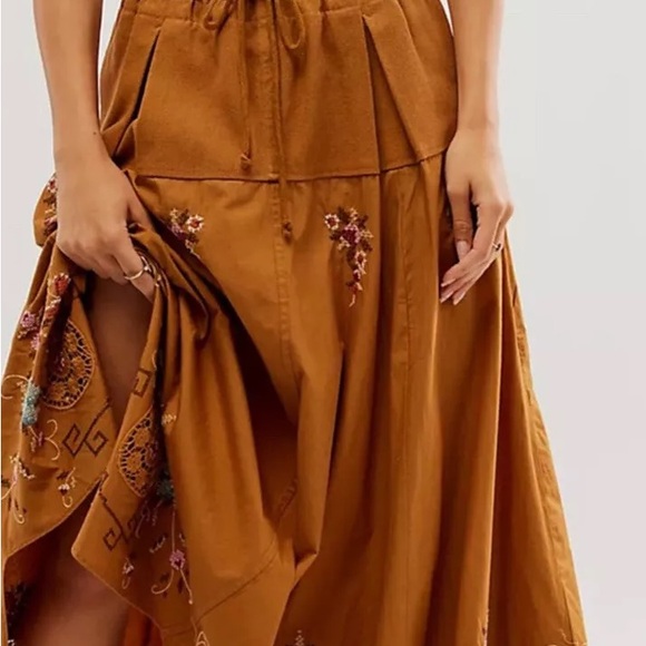 Free People Arielle skirt. Embroidered. - Picture 3 of 12